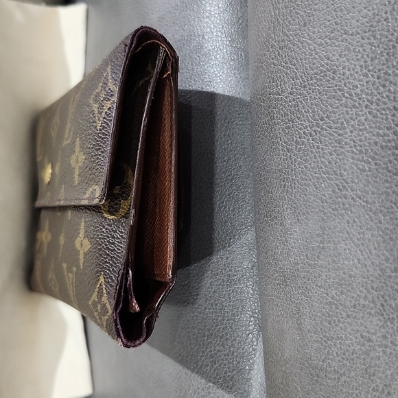 💯🤎💥AUTHENTIC Louis Vuitton WALLET - Picture 2 of 8